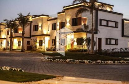 Townhouse - 5 Bedrooms - 4 Bathrooms for sale in Azzar - 5th Settlement Compounds - The 5th Settlement - New Cairo City - Cairo