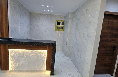 Apartment - 2 Bedrooms - 2 Bathrooms for sale in Gate 3 old - Khafre - Hadayek El Ahram - Giza