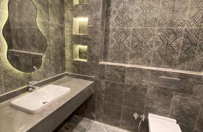 Villa - 4 - 6 for sale in Azzar - 5th Settlement Compounds - The 5th Settlement - New Cairo City - Cairo