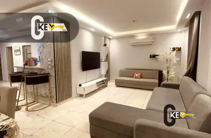 شقة - 3 غرف نوم - 2 حمامات للايجار في شارع طلعت مصطفي - الرحاب المرحلة الثانية - الرحاب - مدينة القاهرة الجديدة - القاهرة