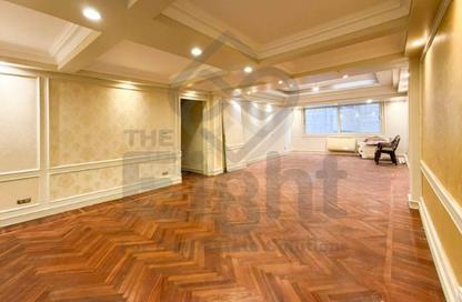 Apartment - 4 - 2 for sale in Ahmed Zou Al Fekar St. - Laurent - Hay Sharq - Alexandria Apartment - 4 - 2 for sale in Ahmed Zou Al Fekar St. - Laurent - Hay Sharq - Alexandria