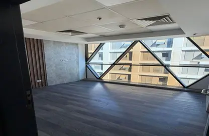 Office Space - 1 Bedroom - 1 Bathroom for rent in Cairo Business Plaza - North Teseen St. - The 5th Settlement - New Cairo City - Cairo
