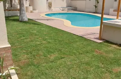 Villa - 5 Bedrooms - 4 Bathrooms for sale in Al Hayah Residence - 3rd District West - Shorouk City - Cairo