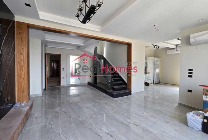 57233062 - Property Image 2