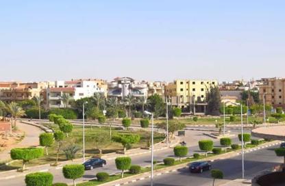 محل تجاري - استوديو - 2 للبيع في مدينة الشروق - القاهرة