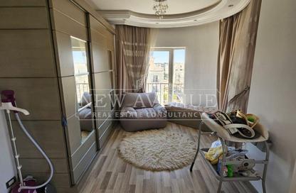 Apartment - 2 Bedrooms - 2 Bathrooms for sale in Centerville - Hyde Park - New Cairo City - Cairo