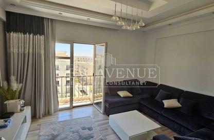 Apartment - 2 Bedrooms - 2 Bathrooms for sale in Centerville - Hyde Park - New Cairo City - Cairo