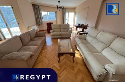 شقة - 3 غرف نوم - 3 حمامات للايجار في شارع الملك الفضل - الزمالك - القاهرة