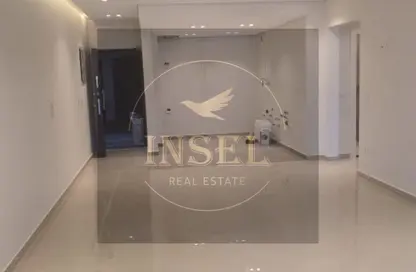 شقة - 3 غرف نوم - 2 حمامات للايجار في جاردن ريزدنس - مدينة القاهرة الجديدة - القاهرة