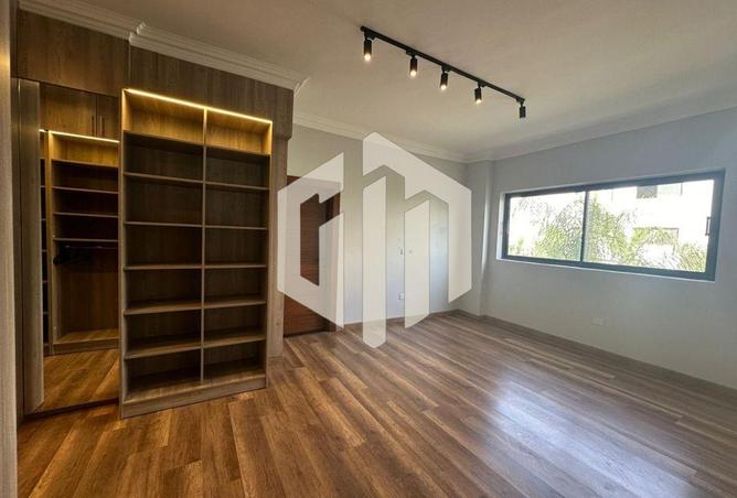 81311380 - Property Image 2