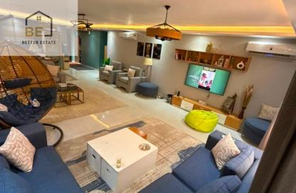 Apartment - 3 Bedrooms - 2 Bathrooms for sale in Al Hadaba Al Olya - Mokattam - Cairo