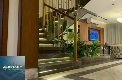 شقة - 3 غرف نوم - 4 حمامات للايجار في سوديك ايست - الحي السادس - هليوبوليس الجديدة - القاهرة