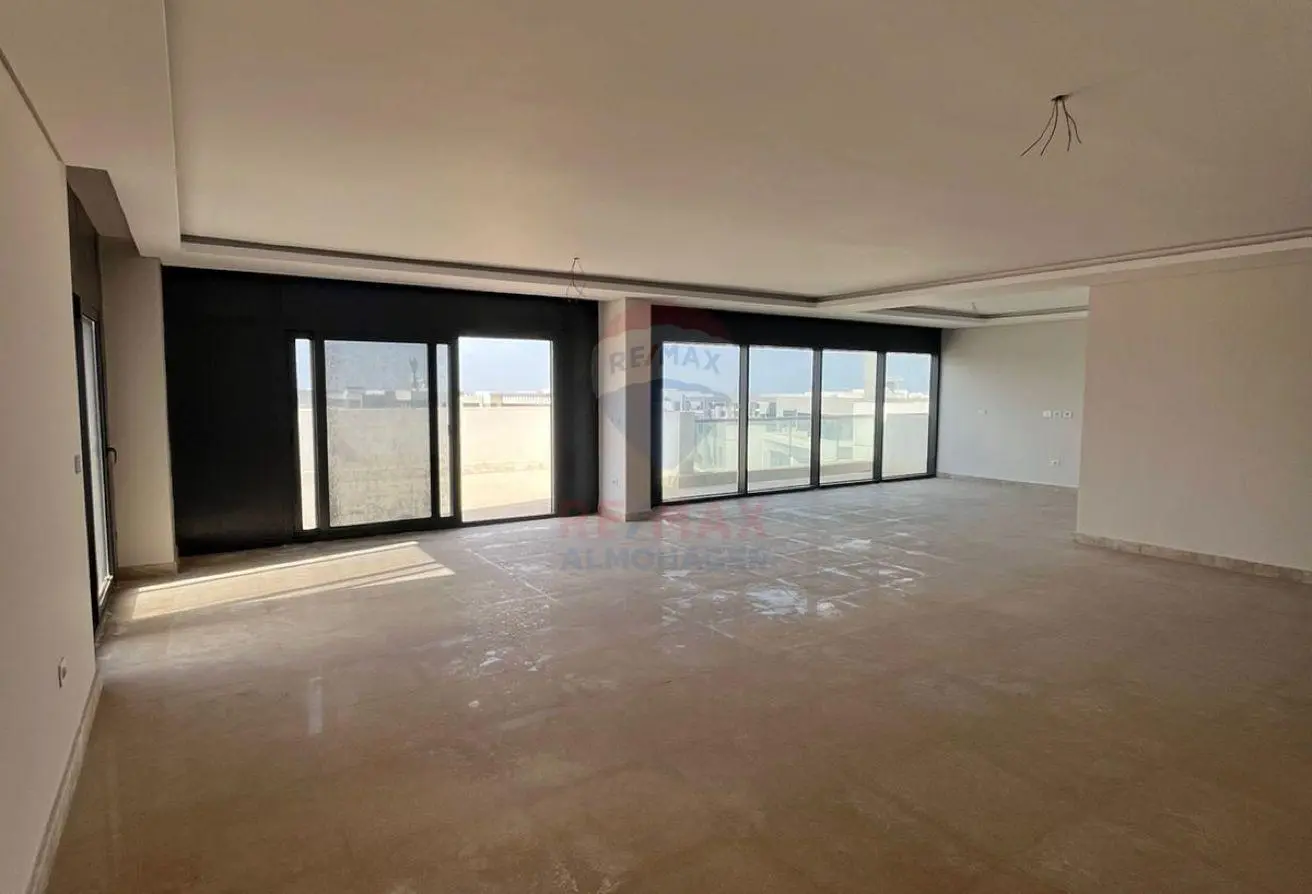 84513158 - Property Main Image