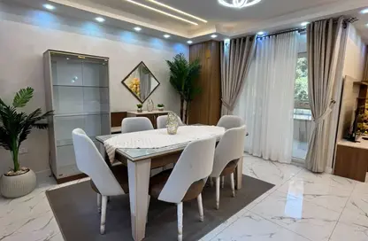 Apartment - 3 Bedrooms - 2 Bathrooms for sale in Hamouda Mahmoud St. - 8th Zone - Nasr City - Cairo