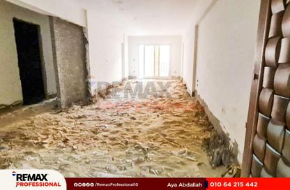 شقة - 3 غرف نوم - 3 حمامات للبيع في شارع رشدي - رشدي - حي شرق - الاسكندرية
