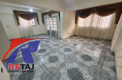 شقة - 3 غرف نوم - 2 حمامات للبيع في شارع عطيه الصوالحي - المنطقة الثامنة - مدينة نصر - القاهرة