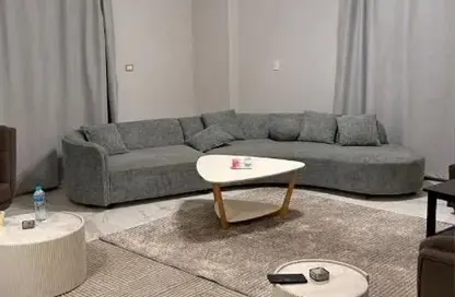 شقة - 2 غرف نوم - 2 حمامات للايجار في شارع عبد الحليم حافظ - البنفسج 8 - البنفسج - مدينة القاهرة الجديدة - القاهرة