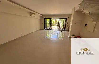 Townhouse - 3 Bedrooms - 4 Bathrooms for rent in Hyde Park - New Cairo City - Cairo
