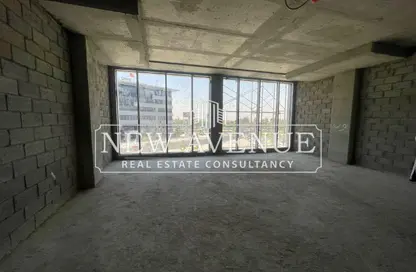 Office Space - 3 Bedrooms - 1 Bathroom for rent in Cairo Festival City - North Investors Area - New Cairo City - Cairo