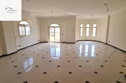 شقة - 3 غرف نوم - 2 حمامات للايجار في حى جنوب الاكايمية - مدينة القاهرة الجديدة - القاهرة