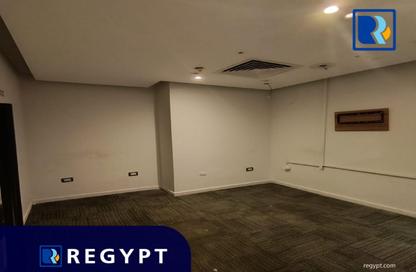 مساحات مكتبية - استوديو - 2 حمامات للايجار في فى90 - شارع التسعين الشمالي - التجمع الخامس - مدينة القاهرة الجديدة - القاهرة
