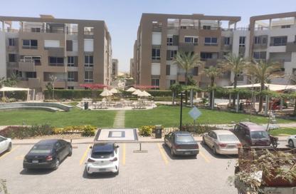 شقة - 3 غرف نوم - 3 حمامات للبيع في جراندا لايف - كمبوندات الشروق - مدينة الشروق - القاهرة