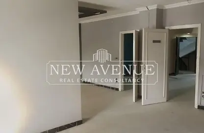 مساحات مكتبية - 6 غرف نوم - 1 حمام للبيع في شارع السيد الميرغني - الماظة - مصر الجديدة - القاهرة