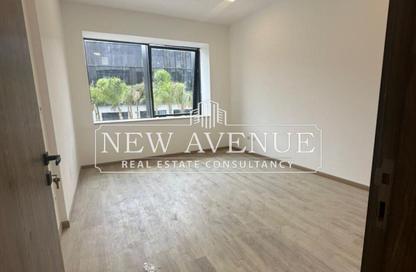 Office Space - 2 Bedrooms - 1 Bathroom for rent in Lake View Residence - 5th Settlement Compounds - The 5th Settlement - New Cairo City - Cairo
