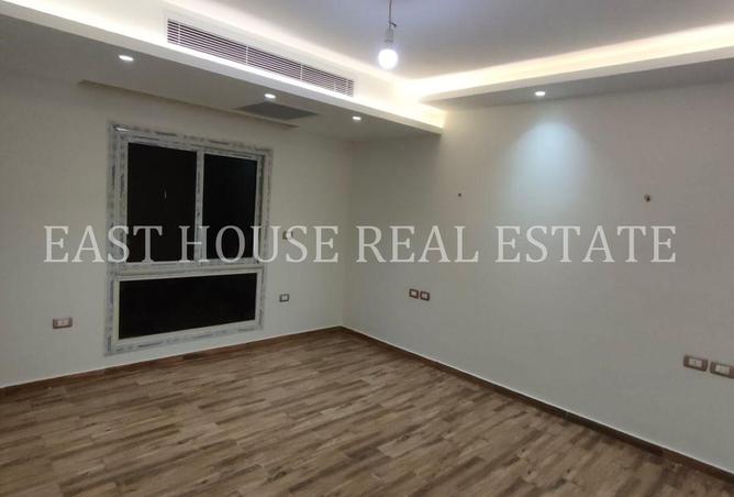 8710716 - Property Image 3