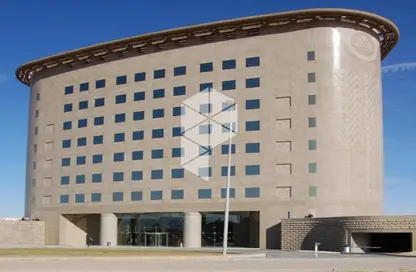 مساحات مكتبية - استوديو - 2 حمامات للايجار في فى90 - شارع التسعين الشمالي - التجمع الخامس - مدينة القاهرة الجديدة - القاهرة