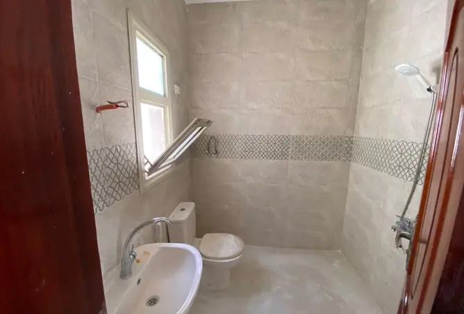 118806117 - Property Image 2