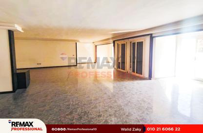 Duplex - 3 Bedrooms - 4 Bathrooms for sale in Mohamed Fawzy Moaz St. - Smouha - Hay Sharq - Alexandria