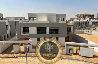 Townhouse - 4 Bedrooms - 4 Bathrooms for sale in Bleu Vert - New Capital Compounds - New Capital City - Cairo