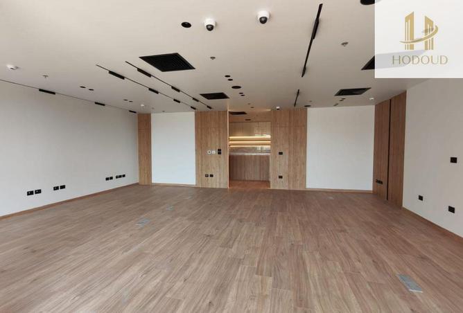 98280567 - Property Image 3