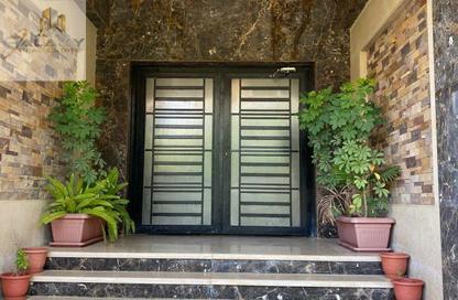 Apartment - 3 Bedrooms - 3 Bathrooms for rent in Area B - Ganoob El Acadimia - New Cairo City - Cairo