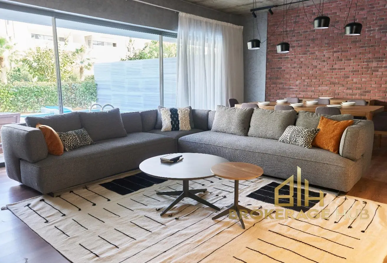 113815856 - Property Main Image