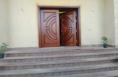 دوبلكس - 4 غرف نوم - 4 حمامات للايجار في شرق الاكاديمية - مدينة القاهرة الجديدة - القاهرة