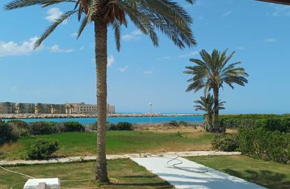 Villa - 5 - 6 for sale in Marina 2 - Marina - Al Alamein - North Coast