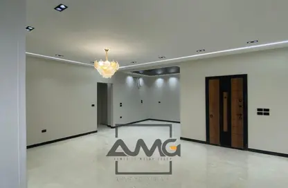 Apartment - 3 Bedrooms - 2 Bathrooms for rent in Talaat Harb Axis - District 2 - The 5th Settlement - New Cairo City - Cairo