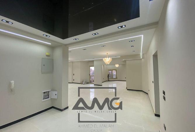 8702619 - Property Image 3