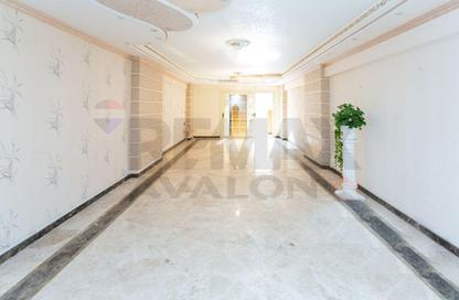 Apartment - 3 Bedrooms - 3 Bathrooms for sale in Zaki Ragab St. - Smouha - Hay Sharq - Alexandria