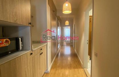 Apartment - 2 Bedrooms - 1 Bathroom for rent in Michel Lutfallah St. - Zamalek - Cairo