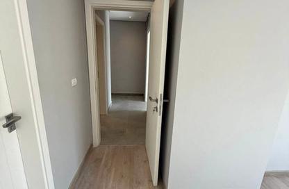 Apartment - 2 Bedrooms - 2 Bathrooms for sale in Village West - Sheikh Zayed Compounds - Sheikh Zayed City - Giza Apartment - 2 Bedrooms - 2 Bathrooms for sale in Village West - Sheikh Zayed Compounds - Sheikh Zayed City - Giza