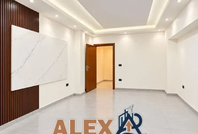121658105 - صورة العقار 3