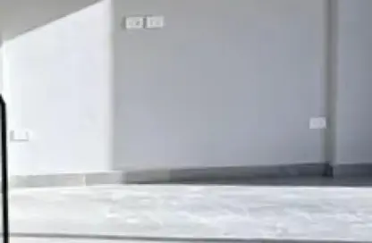 Apartment - 3 Bedrooms - 3 Bathrooms for rent in Village West - Sheikh Zayed Compounds - Sheikh Zayed City - Giza