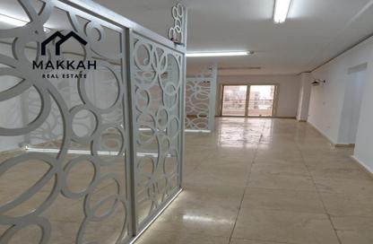 Office Space - Studio - 3 Bathrooms for rent in Mostafa Al Nahas St. - 6th Zone - Nasr City - Cairo