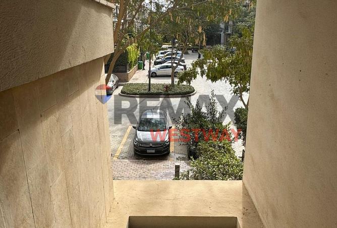 70364079 - صورة العقار 3