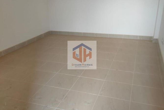 8704032 - Property Image 3