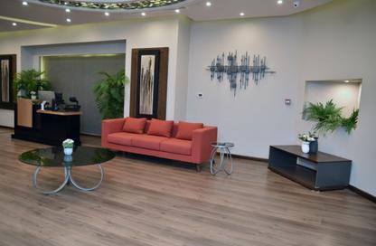 مساحات مكتبية - استوديو - 2 حمامات للايجار في الجزيرة بلازا - محور 26 يوليو - الشيخ زايد - الجيزة