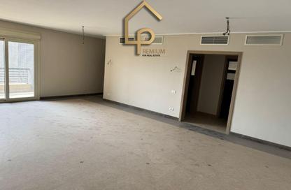 Apartment - 3 Bedrooms - 3 Bathrooms for sale in New Giza - Cairo Alexandria Desert Road - 6 October City - Giza